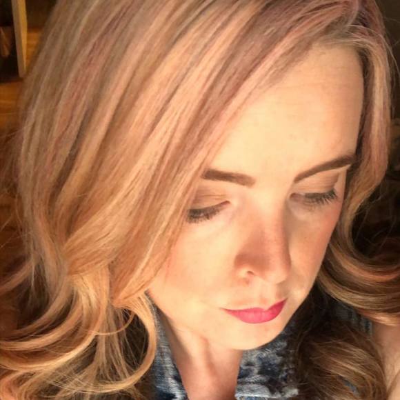 Poshmark profile picture for @raphael